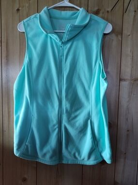 Light Blue Sleeveless Fleece Zip Vest
